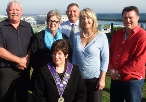 Lion President ingehuldig